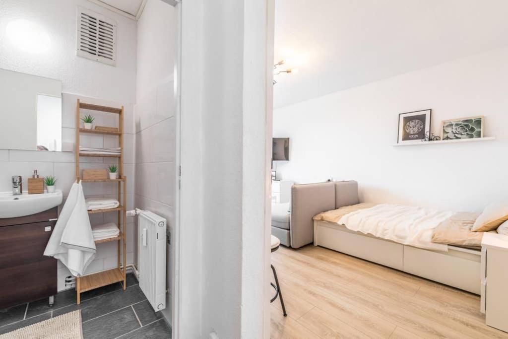 Sauber Und Modern, Netflix, Wifi, Flair, Küche Apartment Leipzig